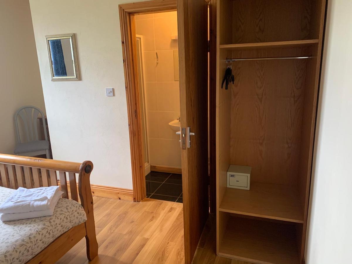 Clare'S Rock Self-Catering Accommodation Carron Zewnętrze zdjęcie